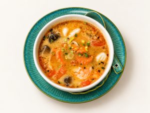 23. Potage Piquant aux Fruits de Mer à la Citronnelle (Crevette, Calamar, Moule) 泰式海鲜汤