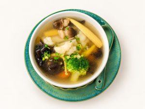 25. Potage Végétarienne 杂菜汤