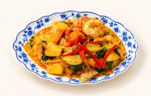 68. Crevettes au Curry Rouge et à l'Ananas 红咖喱菠萝虾