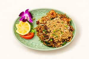 93. Pad Thaï 泰式炒河粉 (avec crevette/poulet/porc)