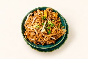 104. Nouilles Sautés 泰式炒面